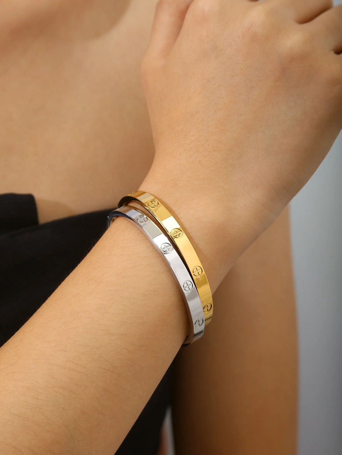 The Amor Bangle